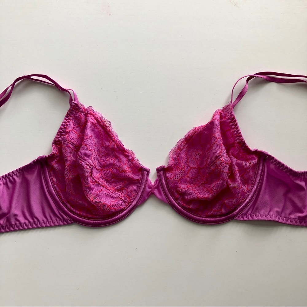 vintage style pointy lace bra